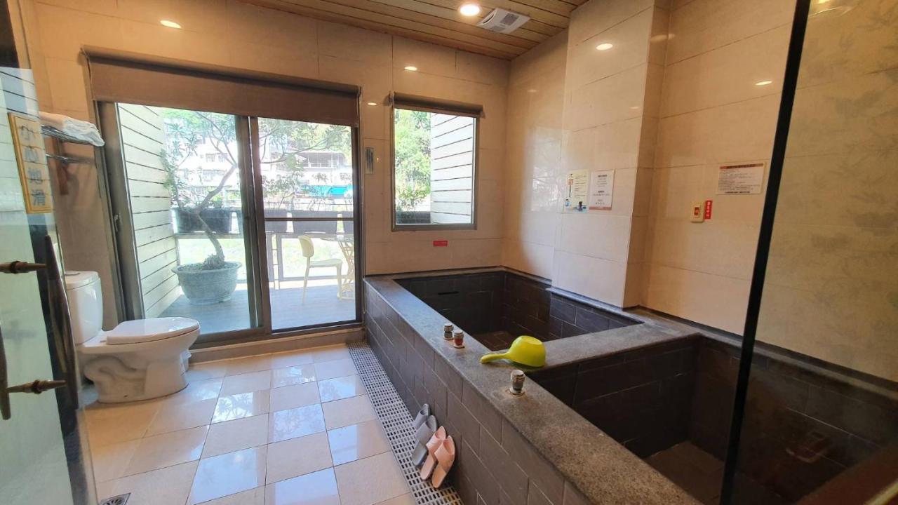 ホテル Wulai Shui An Hot Springs エクステリア 写真